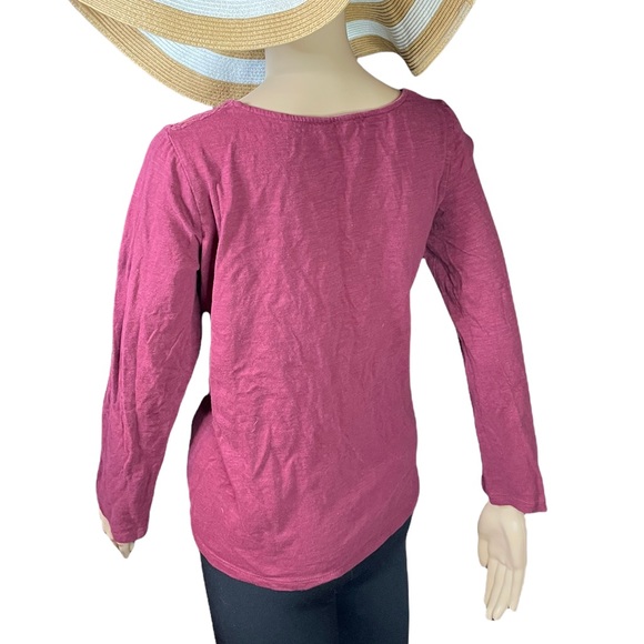 Lace and Long Sleeve - Picture 2 of 6